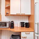 3 Bed With Parking In Maida Vale