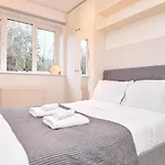 3 Bed With Parking In Maida Vale