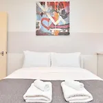 3 Bed With Parking In Maida Vale
