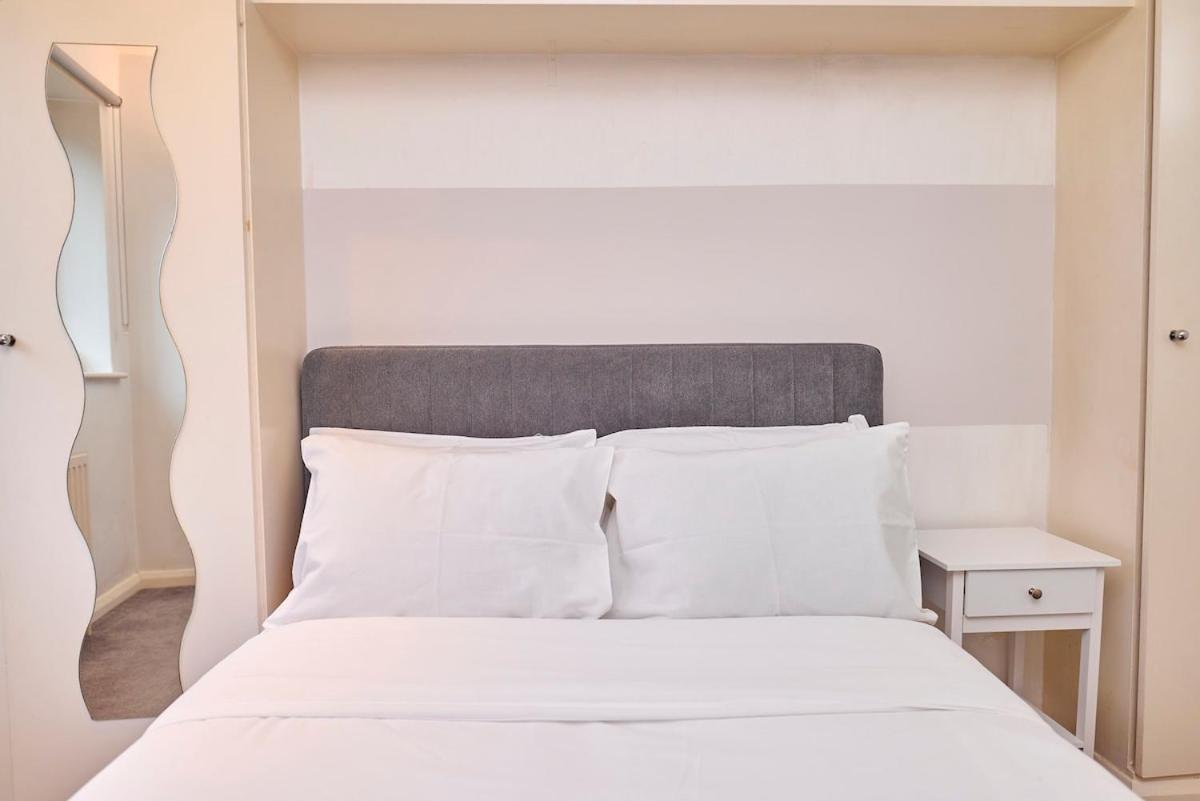 3 Bed With Parking In Maida Vale Appartamento